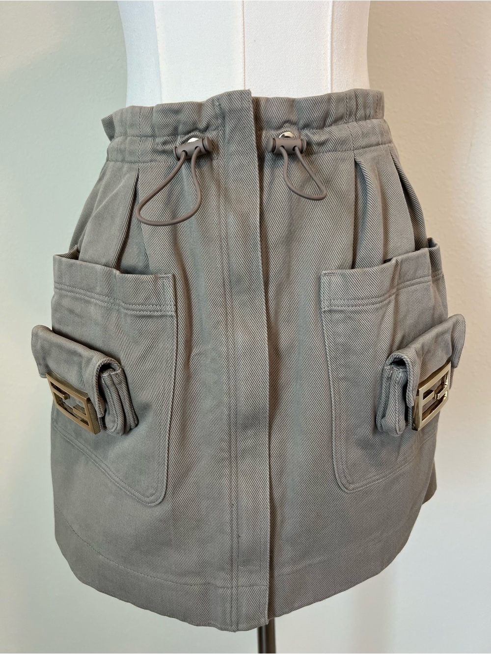 Fendi FF Pocket Utility Mini Skirt IT 40 US 4 Khaki Cotton Made in Italy - Picture 2 of 8